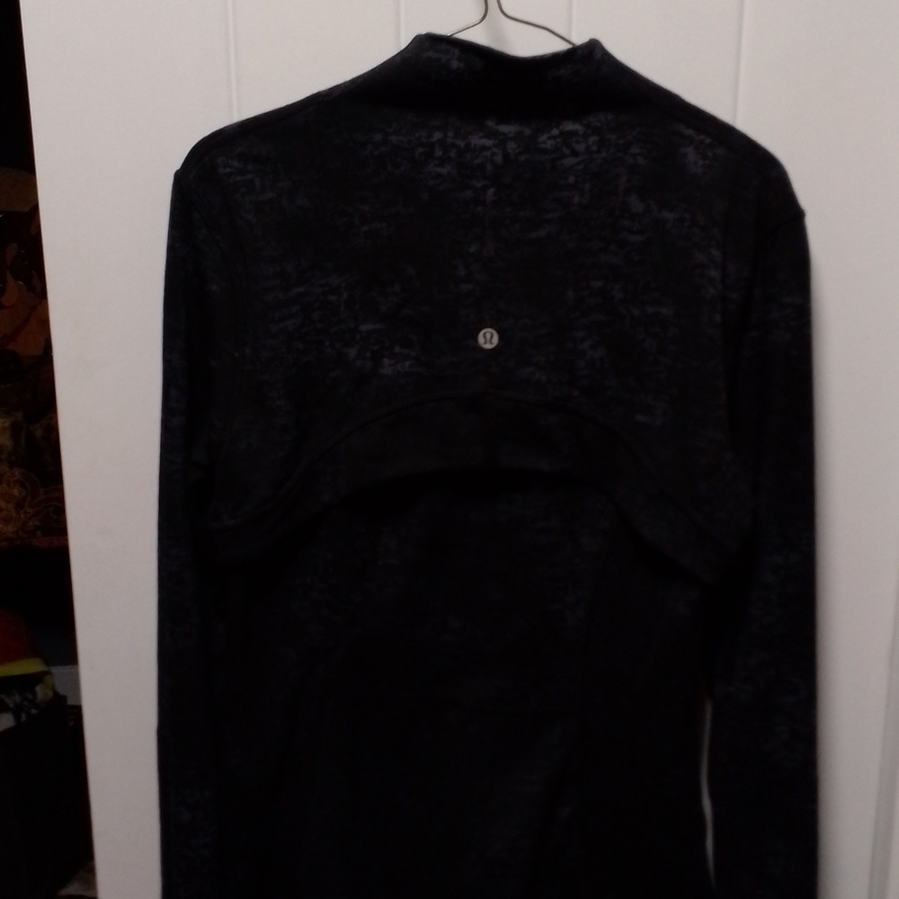 Lululemon Athletica Black Patterned Jacket